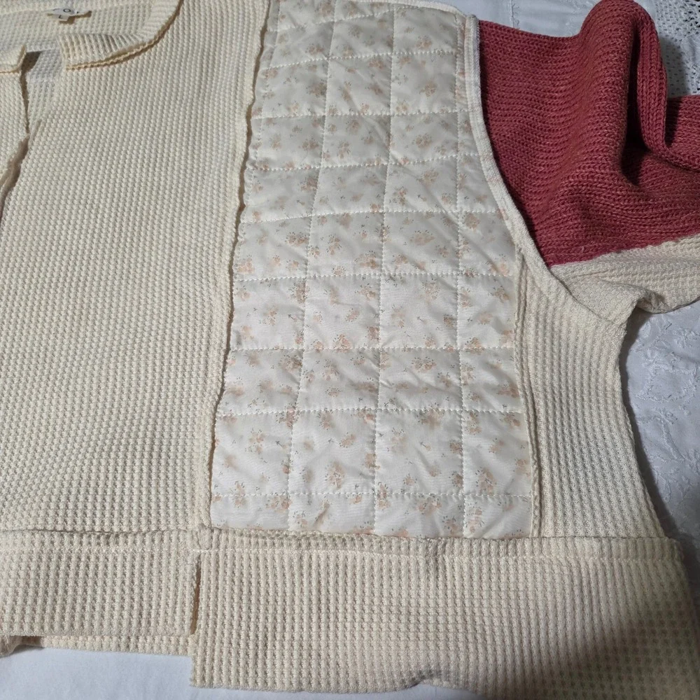 POL Mixed Media Waffle Knit Quilted Patchwork Pullover Top Cream Mauve YKT1307A - Picture 10 of 10